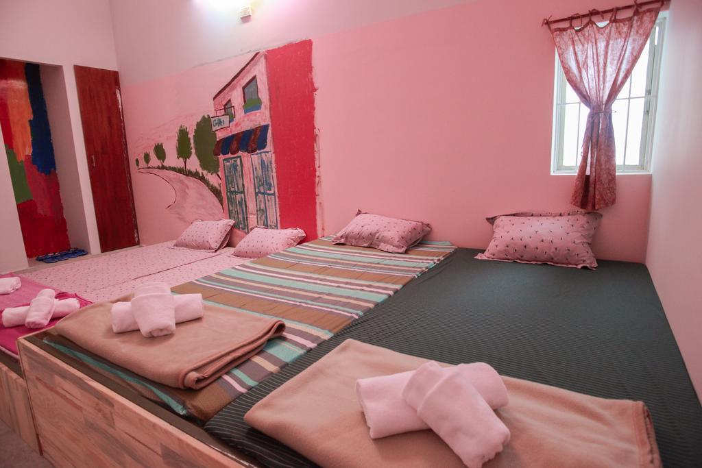 Little Home Hostel Vinh Hai Exterior photo